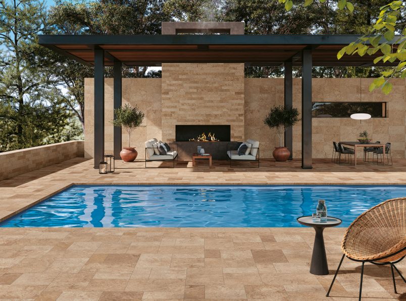 Tiber-Natural-comp-mod-outplus-10x60-Tiber-Light-30x60-piscine